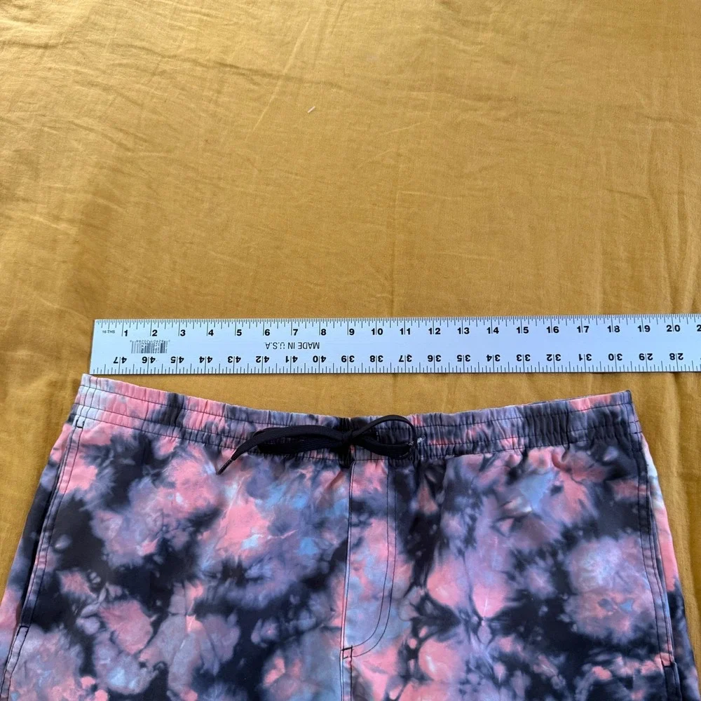 Vans Mens Tie Dye Swim Trunks Pink Grey Blue Elastic Waist Board Shorts Large